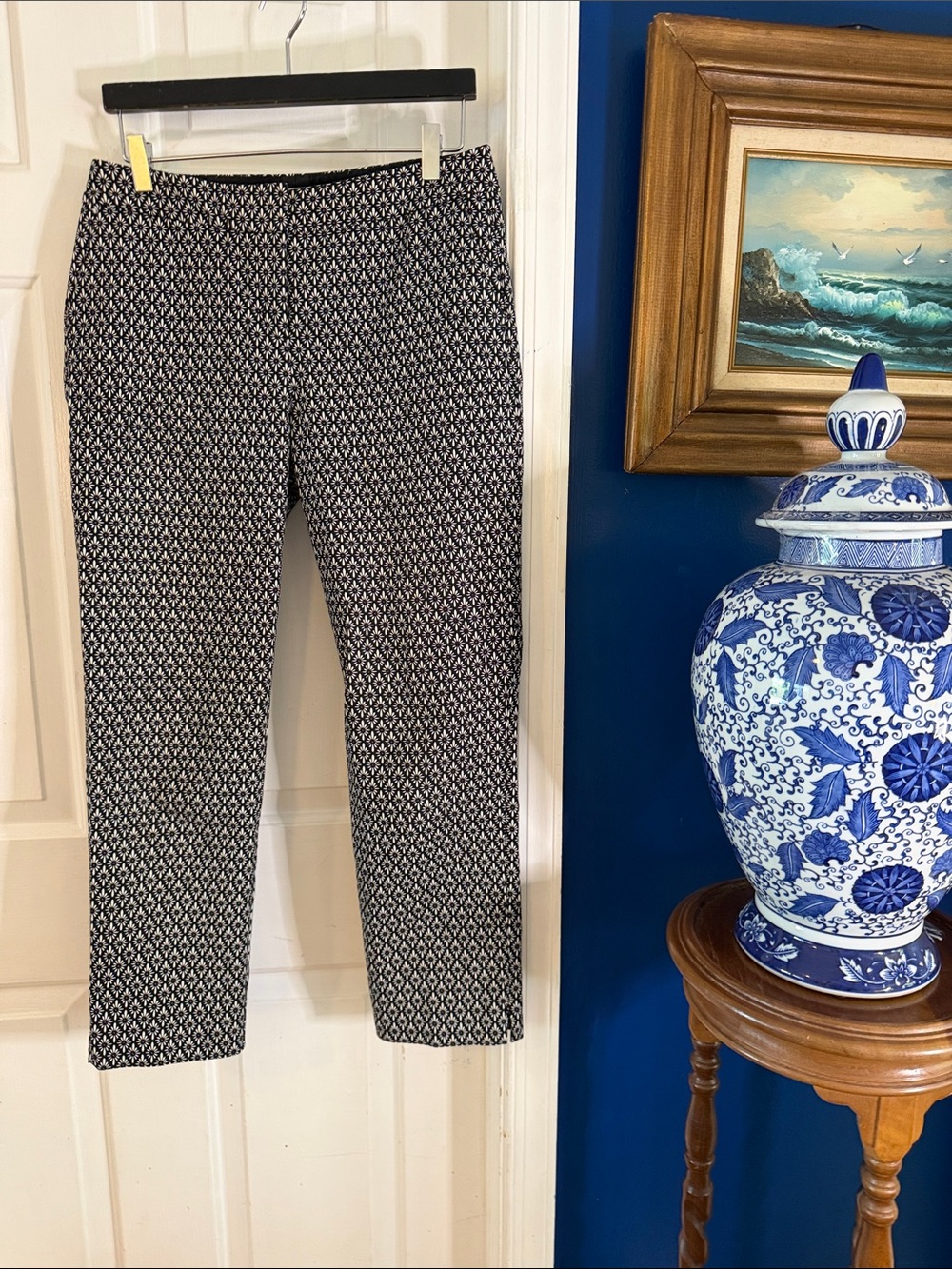 Women’s Boden Black & White Geometric Print Pants Size 6R